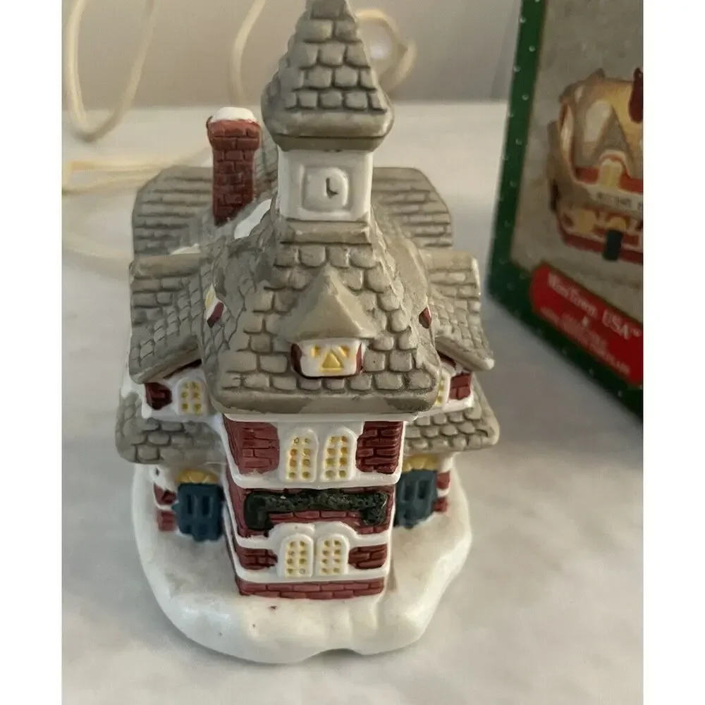 Vintage MiniTown USA Train Depot‎ Light-up Christmas Village 90s Tested Works